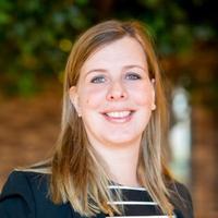 Pasfoto Anne-Corine Vlaardingerbroek