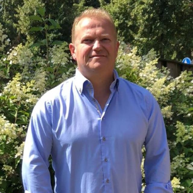 Pasfoto Jan Essens